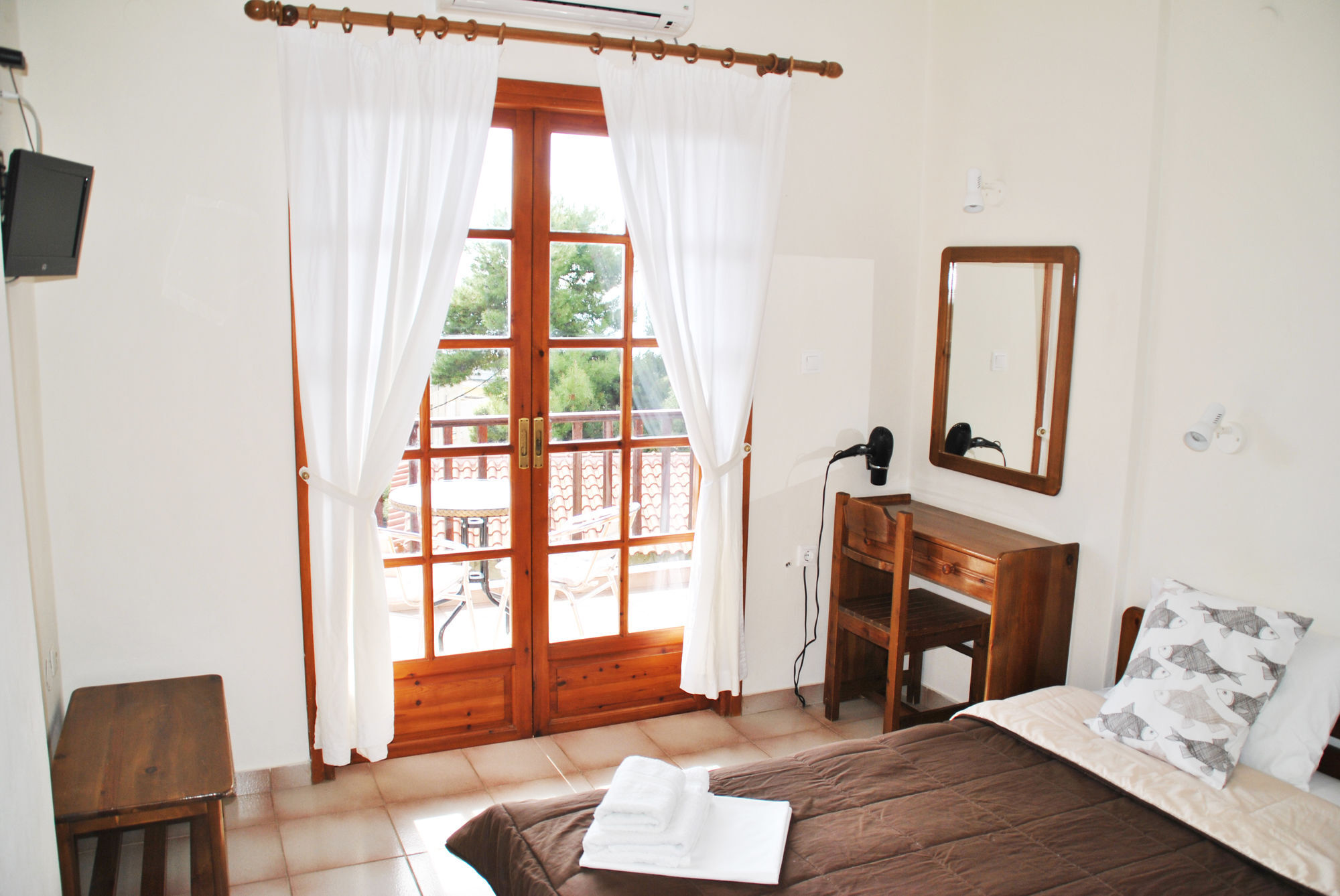 123 Soleil Studios Agia Marina  Luaran gambar